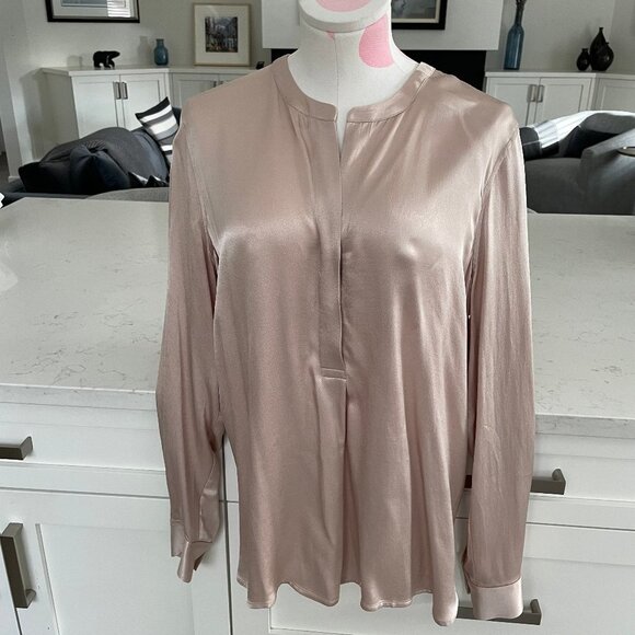 Rails Lg Slv Rayon Viscose Crepe Chiffon Blouse Pearl Champagne Sz M NWT - Picture 1 of 14
